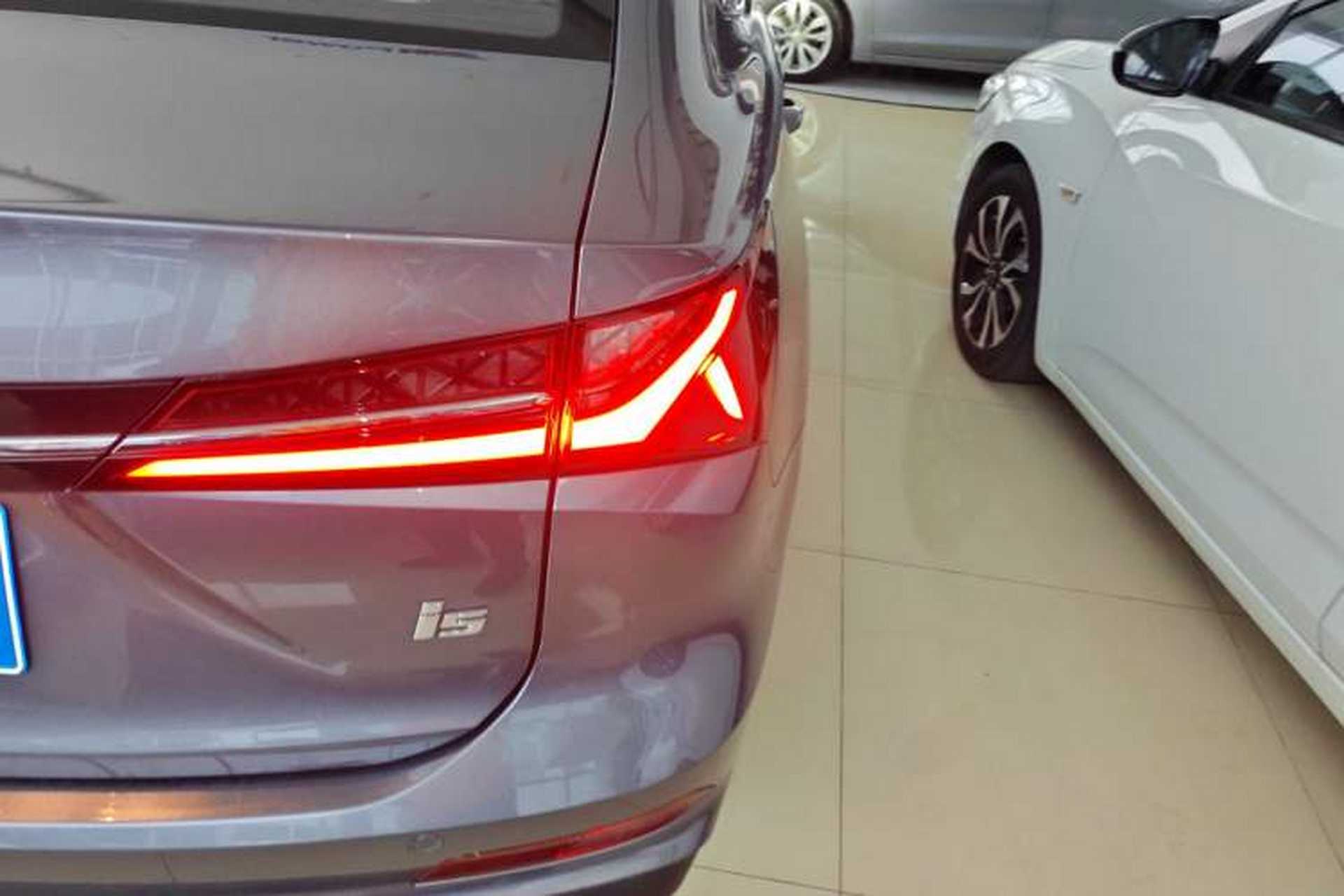 Used Roewe i5 2024 1.5L CVT Luxury Edition Exterior 3