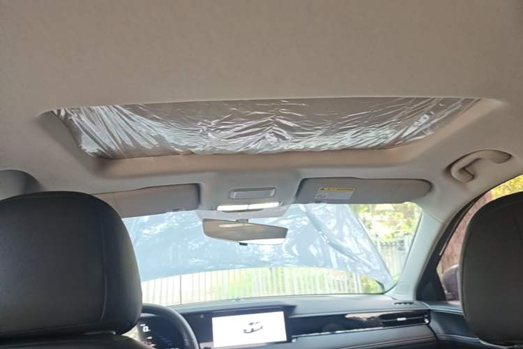 Used Roewe i5 2024 1.5L CVT Luxury Edition Headliner
