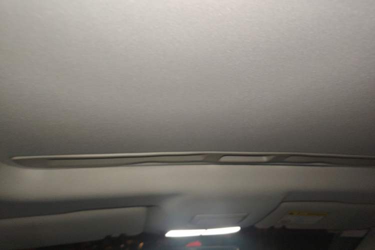 Used Roewe i5 2024 1.5L CVT Luxury Edition Headliner