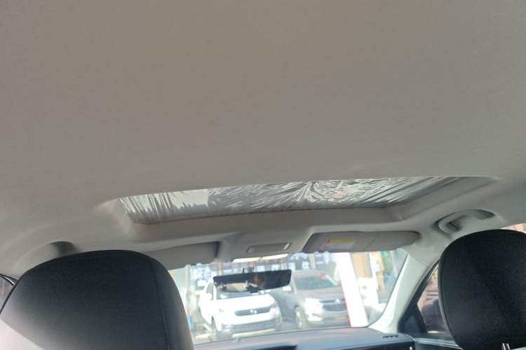 Used Roewe i5 2024 1.5L CVT Luxury Edition Headliner