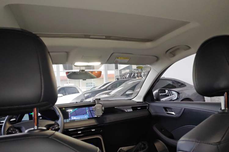 Used Roewe i5 2024 1.5L CVT Luxury Edition Headliner