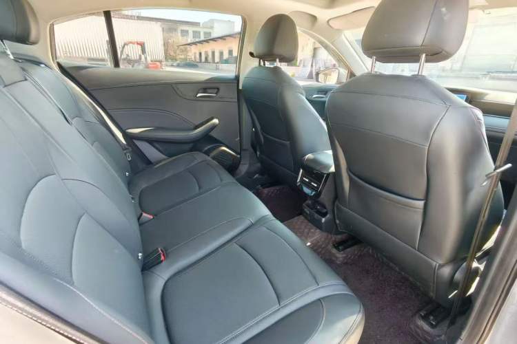 Used Roewe i5 2024 1.5L CVT Luxury Edition Interior 4