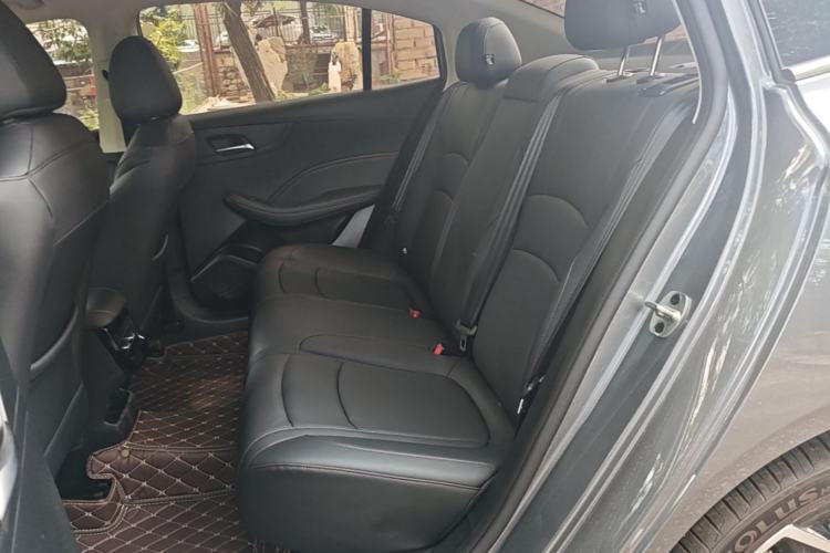 Used Roewe i5 2024 1.5L CVT Luxury Edition Left Rear Seat