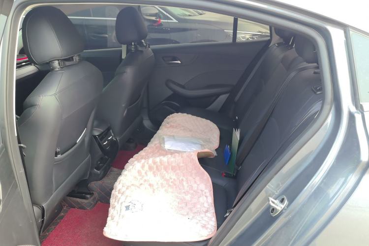 Used Roewe i5 2024 1.5L CVT Luxury Edition Left Rear Seat