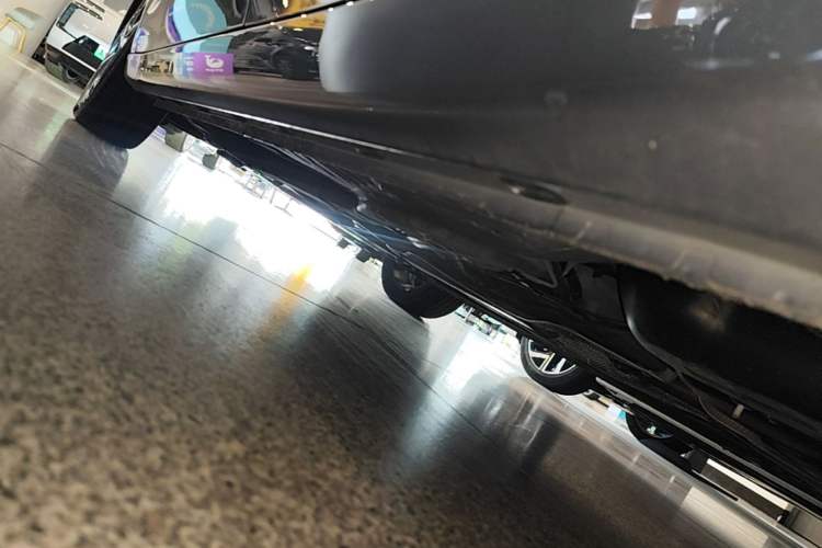 Used Roewe i5 2024 1.5L CVT Luxury Edition Left Side Sill