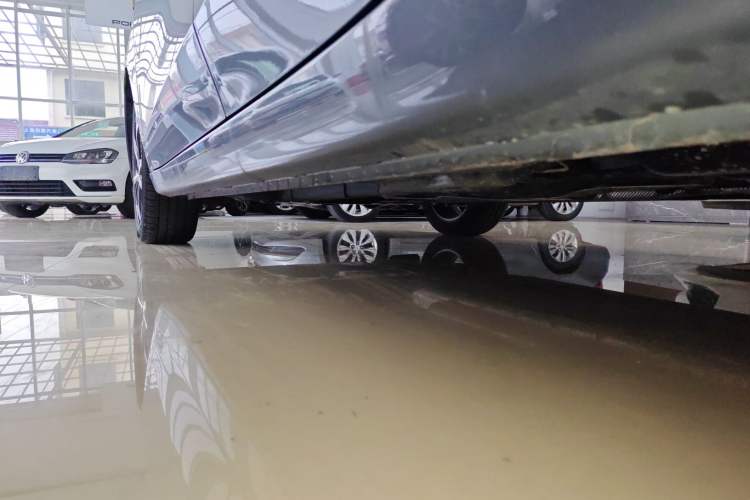 Used Roewe i5 2024 1.5L CVT Luxury Edition Left Side Sill