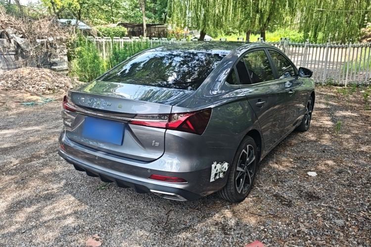 Used Roewe i5 2024 1.5L CVT Luxury Edition Rear Right 45 Deg