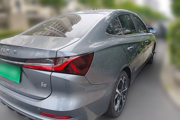 Used Roewe i5 2024 1.5L CVT Luxury Edition Rear Right 45 Deg