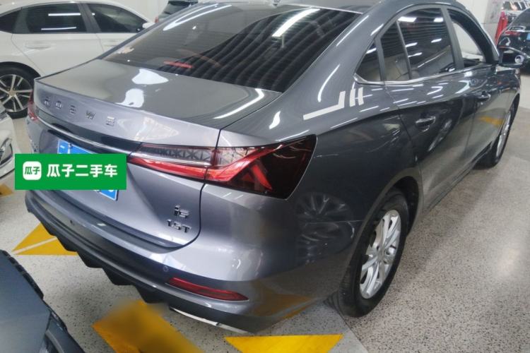 Used Roewe i5 2024 1.5L CVT Luxury Edition Rear Right 45 Deg