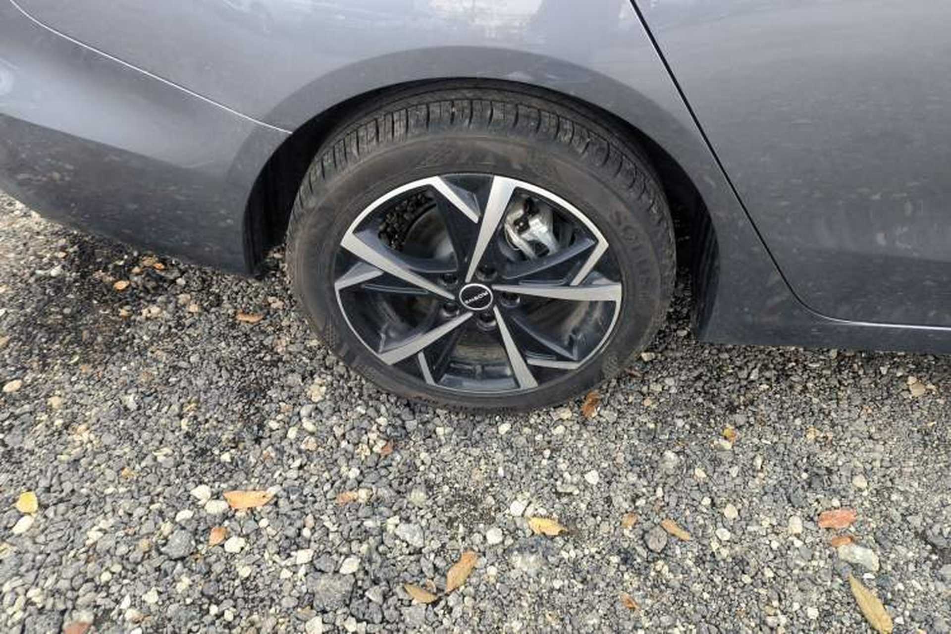 Used Roewe i5 2024 1.5L CVT Luxury Edition Right Rear Wheel Hub