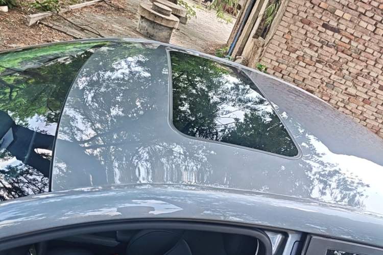 Used Roewe i5 2024 1.5L CVT Luxury Edition Roof