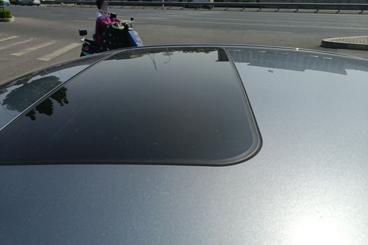 Used Roewe i5 2024 1.5L CVT Luxury Edition Roof