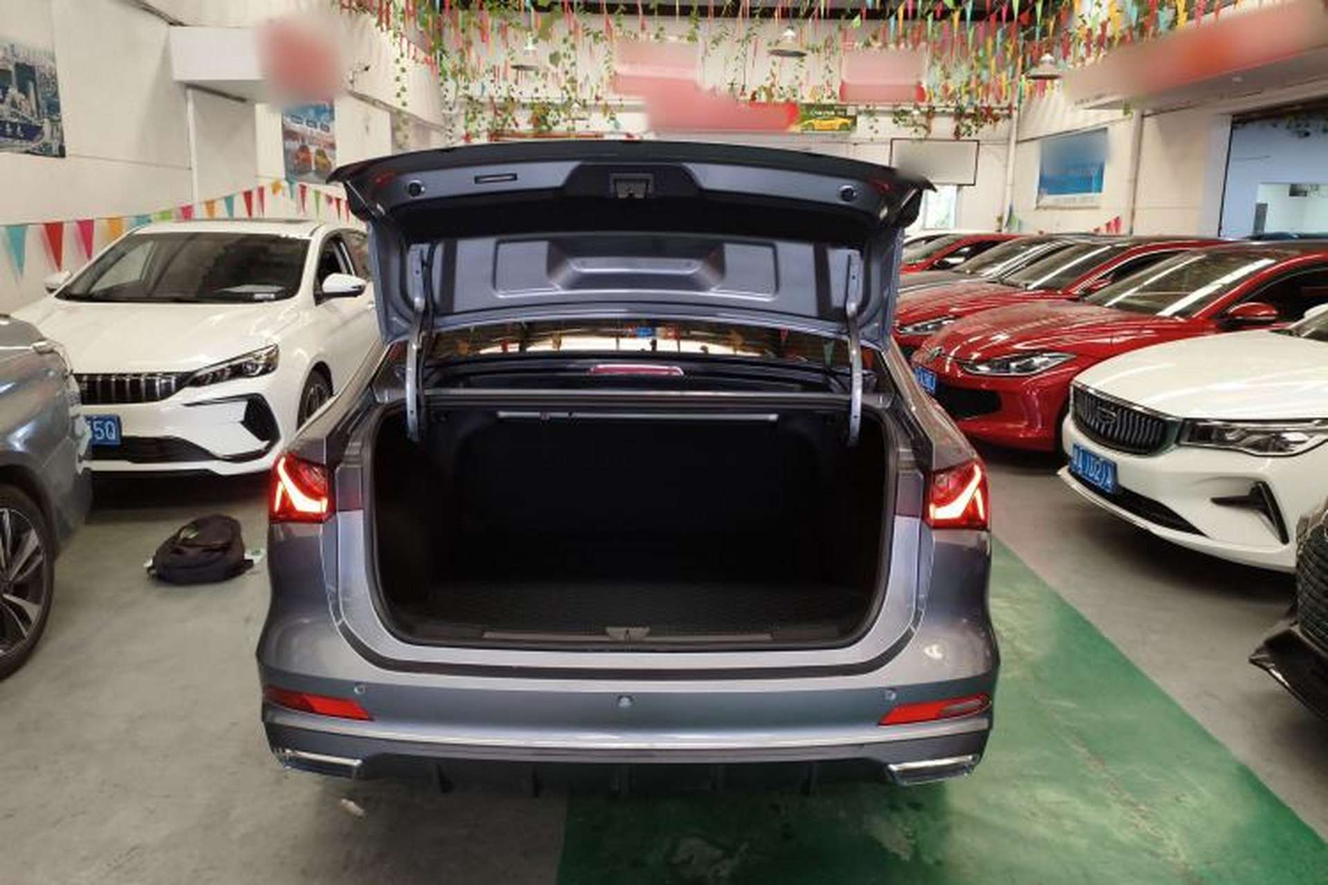 Used Roewe i5 2024 1.5L CVT Luxury Edition Trunk