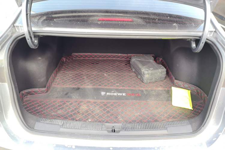 Used Roewe i5 2024 1.5L CVT Luxury Edition Trunk