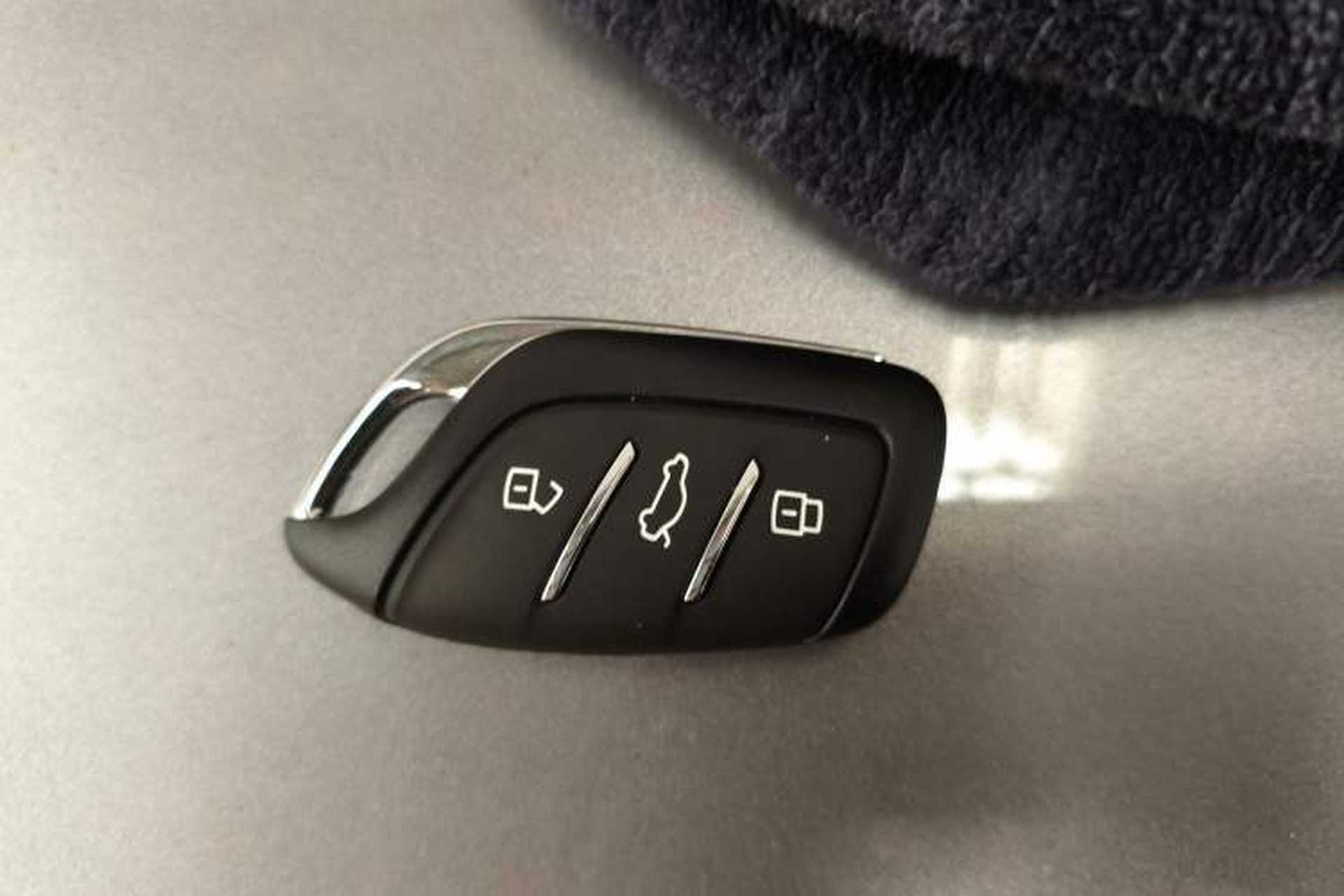 Used Roewe i5 2024 1.5L CVT Luxury Edition Vehicle Key