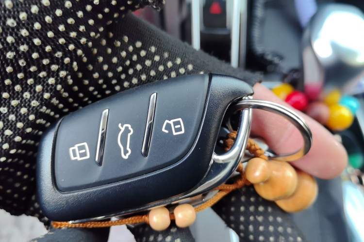 Used Roewe i5 2024 1.5L CVT Luxury Edition Vehicle Key