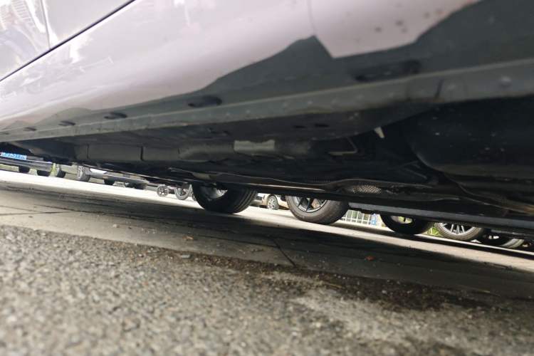 Used Roewe i5 2024 1.5L CVT Luxury Edition Chassis Rear Left