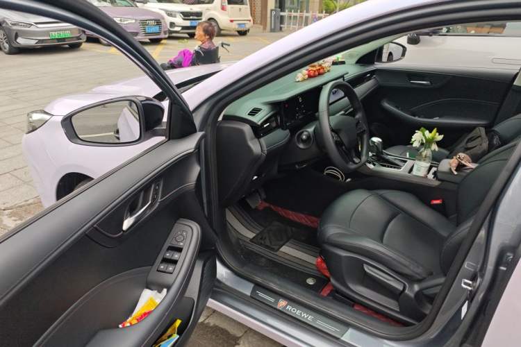 Used Roewe i5 2024 1.5L CVT Luxury Edition Driver Seat