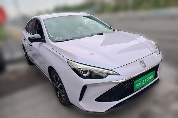 Used Roewe i5 2024 1.5L CVT Luxury Edition Front Right 45 Deg