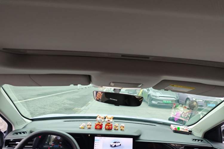 Used Roewe i5 2024 1.5L CVT Luxury Edition Headliner