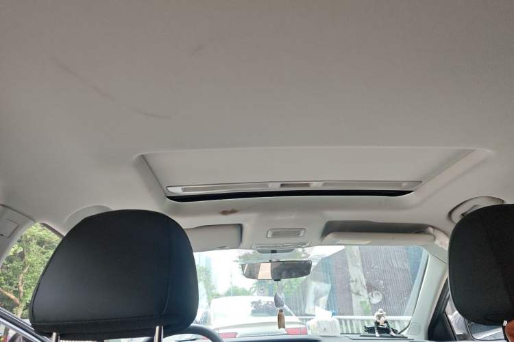 Used Roewe i5 2024 1.5L CVT Luxury Edition Headliner