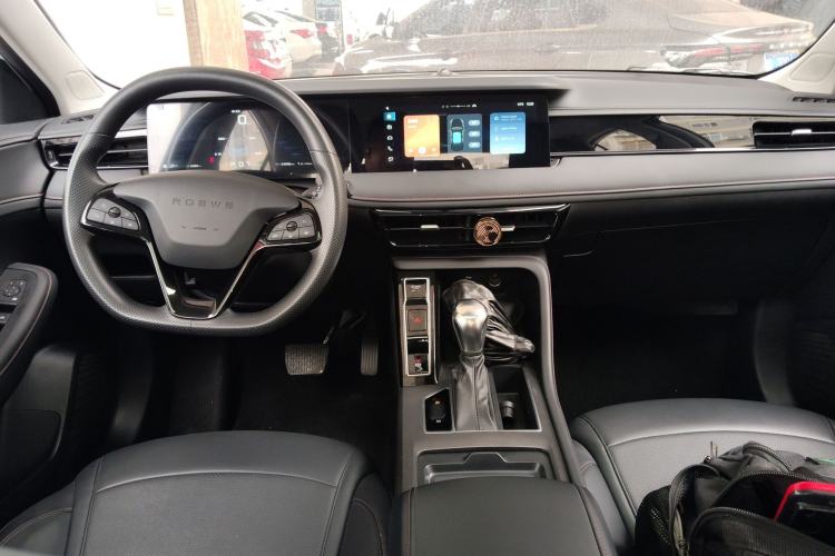 Used Roewe i5 2024 1.5L CVT Luxury Edition Center Console