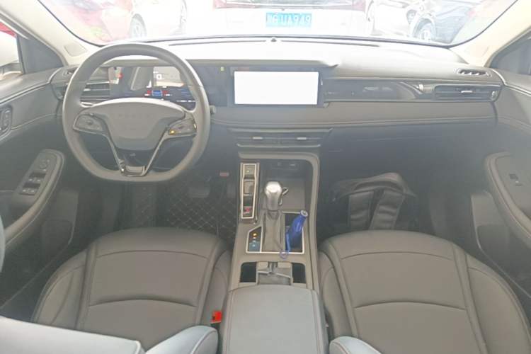 Used Roewe i5 2024 1.5L CVT Luxury Edition Center Console