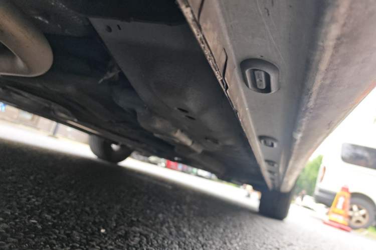 Used Roewe i5 2024 1.5L CVT Luxury Edition Chassis Rear Right