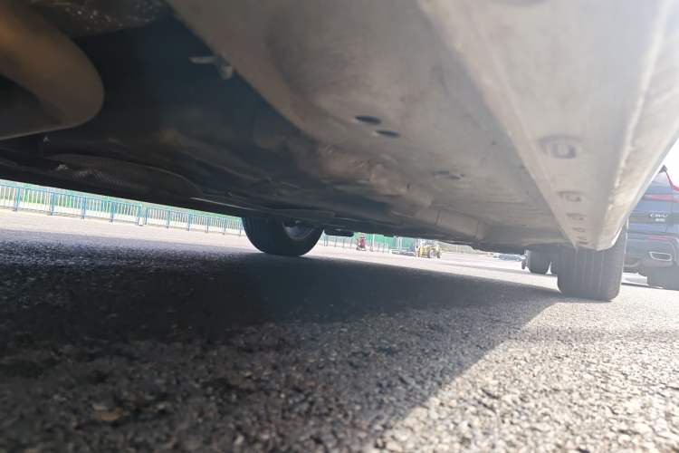 Used Roewe i5 2024 1.5L CVT Luxury Edition Chassis Rear Right