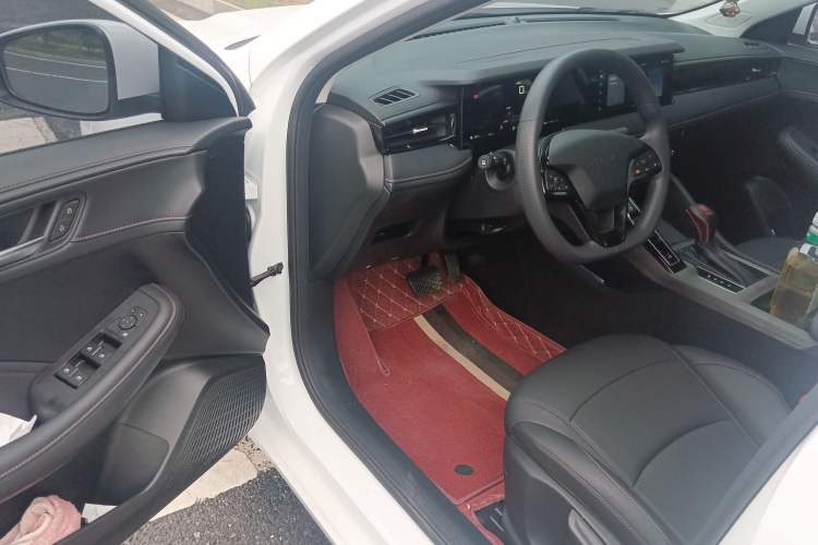 Used Roewe i5 2024 1.5L CVT Luxury Edition Driver Seat