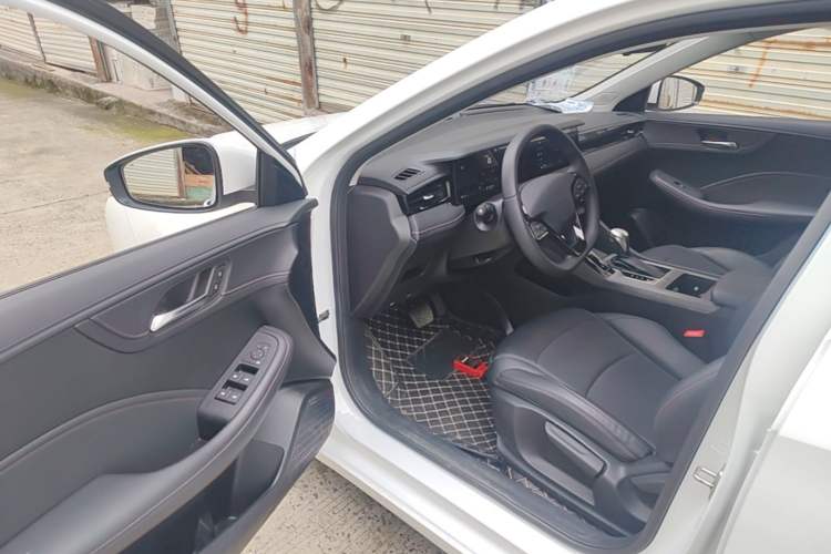 Used Roewe i5 2024 1.5L CVT Luxury Edition Driver Seat