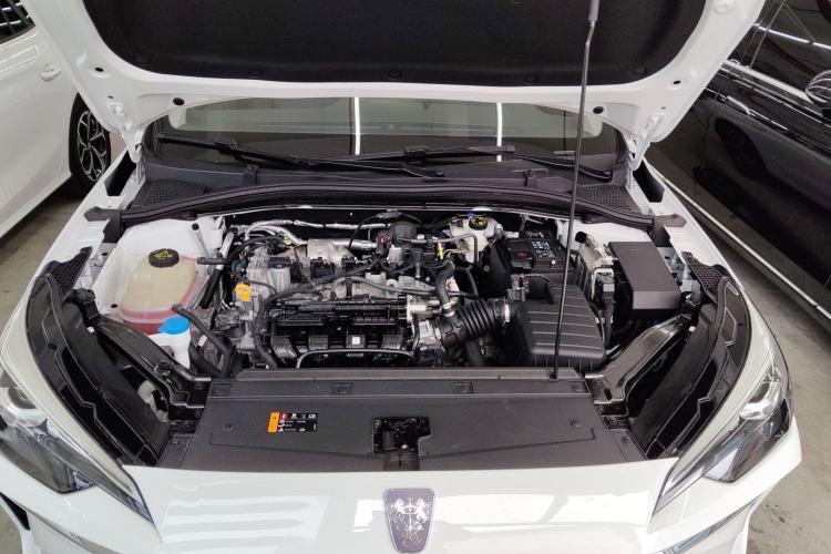 Used Roewe i5 2024 1.5L CVT Luxury Edition Engine Bay