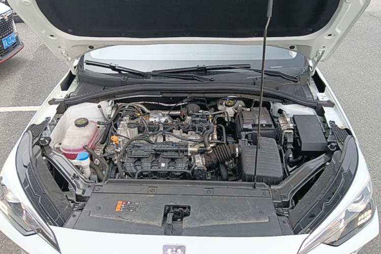 Used Roewe i5 2024 1.5L CVT Luxury Edition Engine Bay