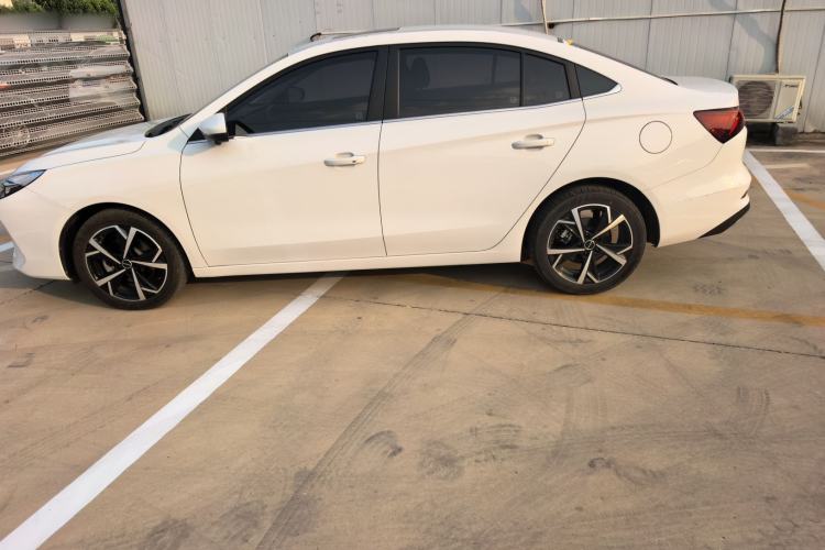 Used Roewe i5 2024 1.5L CVT Luxury Edition Exterior 1