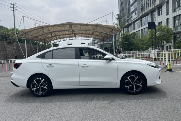 Used Roewe i5 2024 1.5L CVT Luxury Edition Exterior 3