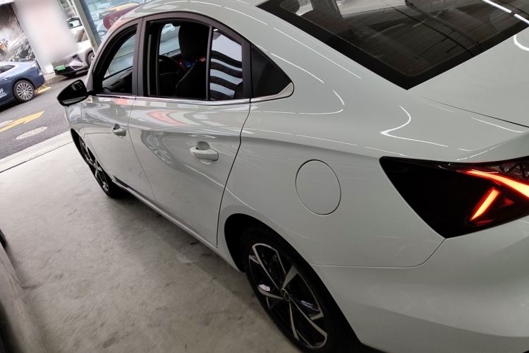 Used Roewe i5 2024 1.5L CVT Luxury Edition Exterior 3