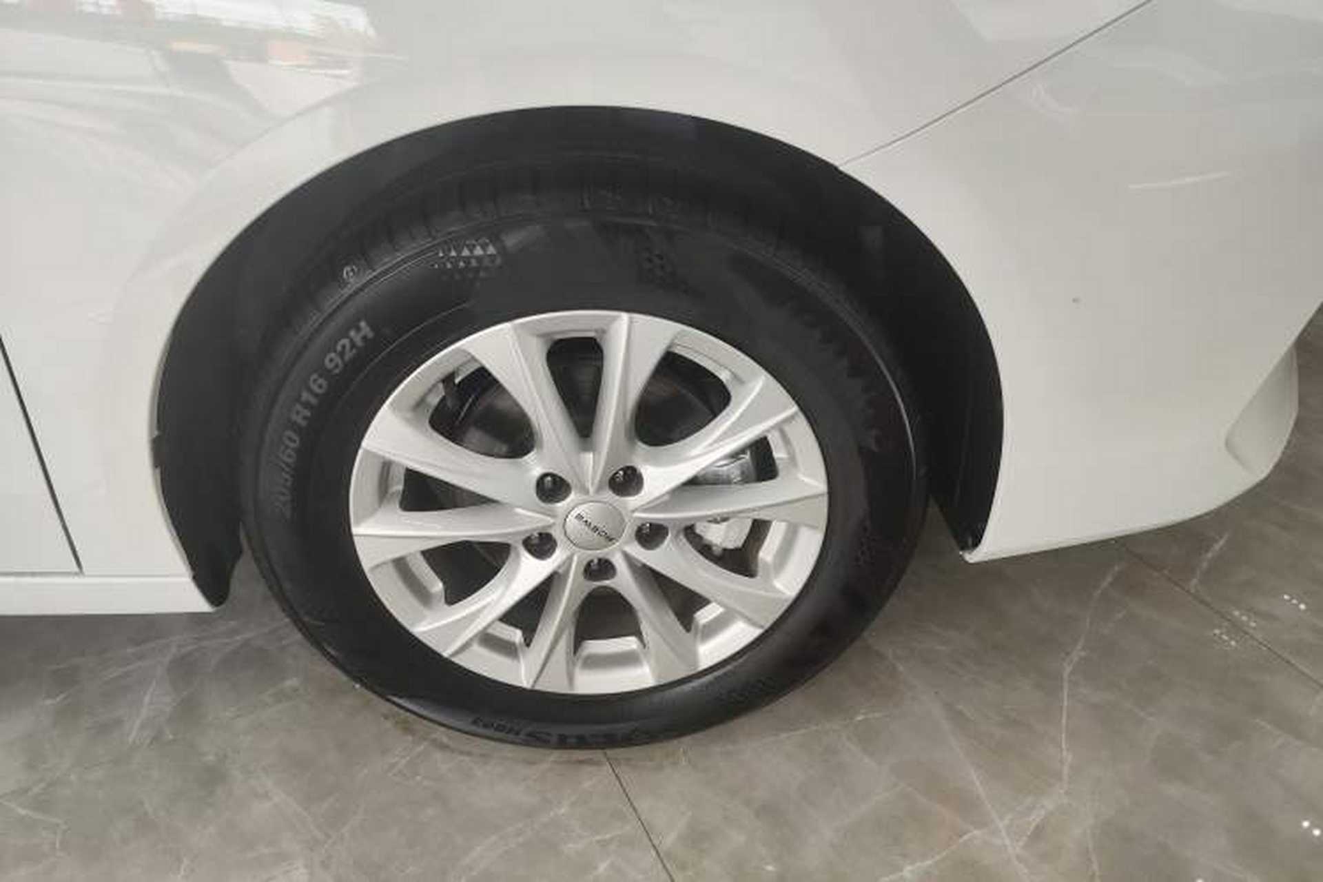 Used Roewe i5 2024 1.5L CVT Luxury Edition Exterior 6