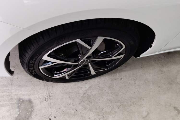 Used Roewe i5 2024 1.5L CVT Luxury Edition Exterior 7