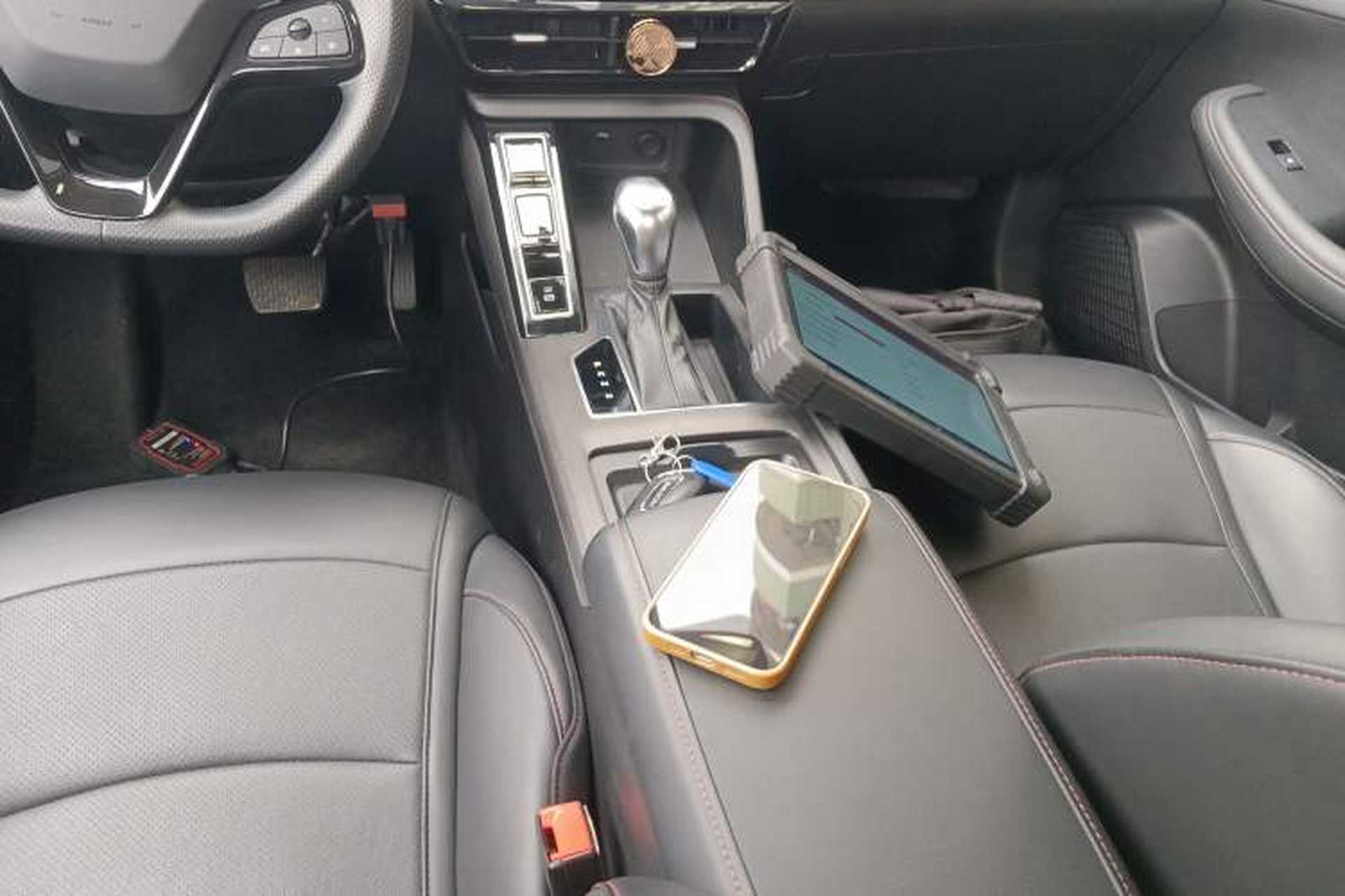 Used Roewe i5 2024 1.5L CVT Luxury Edition Gear Lever