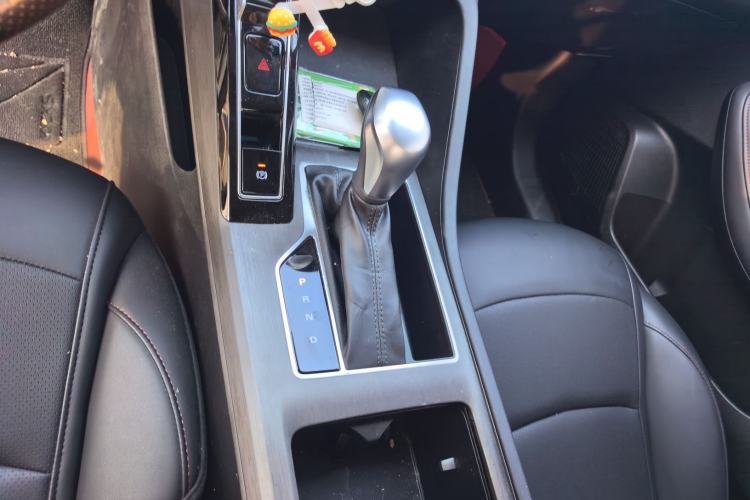 Used Roewe i5 2024 1.5L CVT Luxury Edition Gear Lever