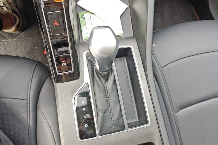 Used Roewe i5 2024 1.5L CVT Luxury Edition Gear Lever
