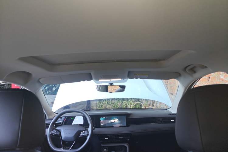 Used Roewe i5 2024 1.5L CVT Luxury Edition Headliner