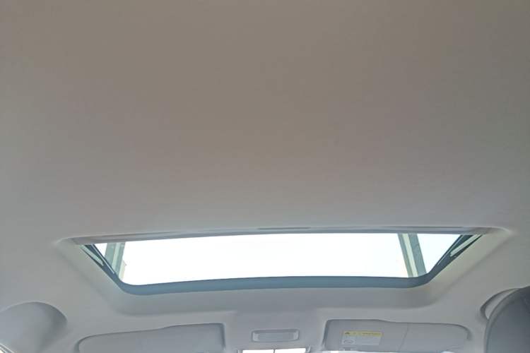 Used Roewe i5 2024 1.5L CVT Luxury Edition Headliner