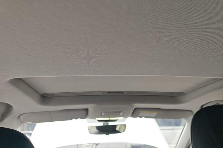 Used Roewe i5 2024 1.5L CVT Luxury Edition Headliner