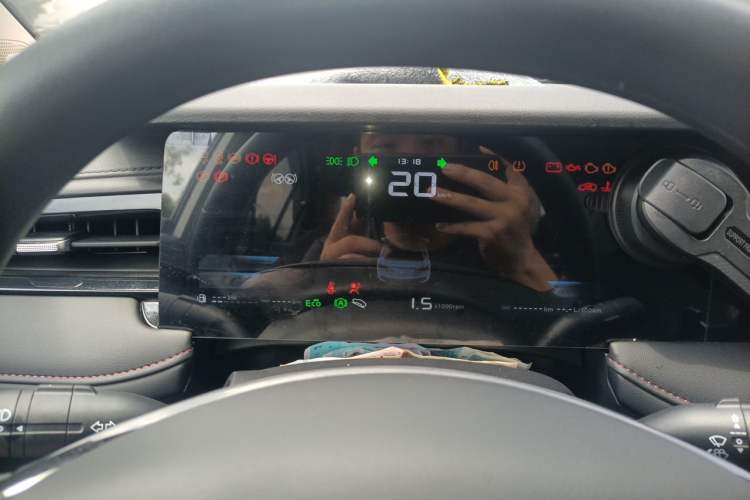 Used Roewe i5 2024 1.5L CVT Luxury Edition Instrument Cluster