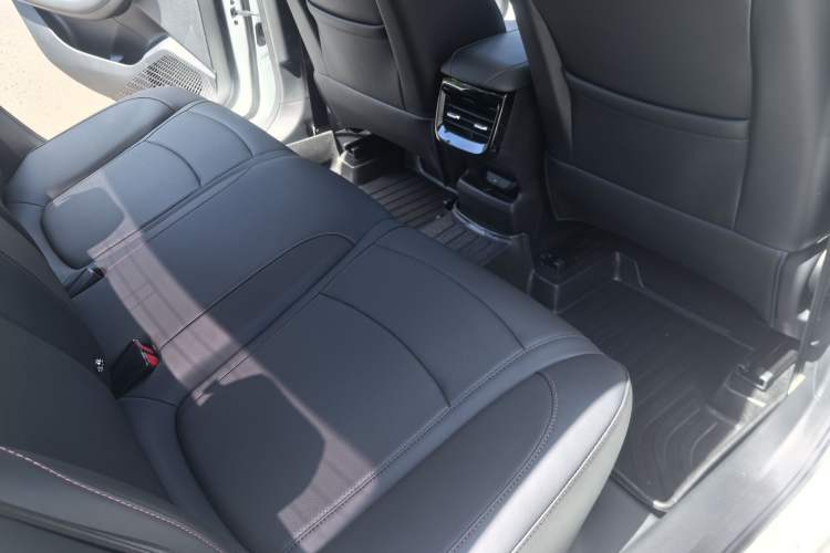 Used Roewe i5 2024 1.5L CVT Luxury Edition Interior 3