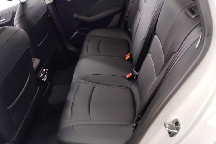 Used Roewe i5 2024 1.5L CVT Luxury Edition Interior 4