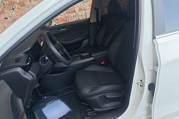 Used Roewe i5 2024 1.5L CVT Luxury Edition Left Front Seat