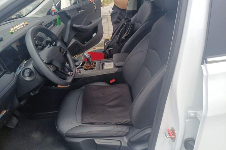 Used Roewe i5 2024 1.5L CVT Luxury Edition Left Front Seat