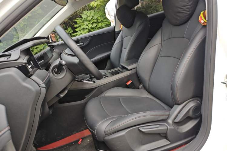 Used Roewe i5 2024 1.5L CVT Luxury Edition Left Front Seat